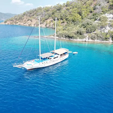 Beforelunch Cruise Πλωτό κατάλυμα